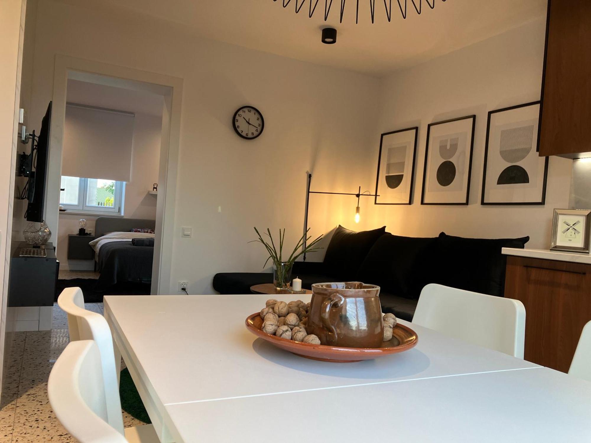 Apartment Polna 13 *